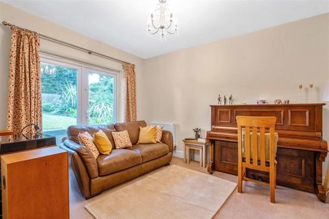 9 Oaks Drive, Sutton Coldfield, B75 5AP