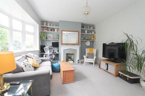 42 Salisbury Road, Carshalton, SM5 3HD
