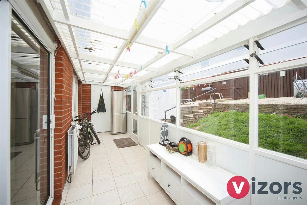 Sun Lounge/Verandah