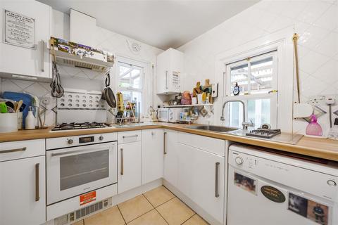 29 Westcroft Road, Carshalton, SM5 2TG