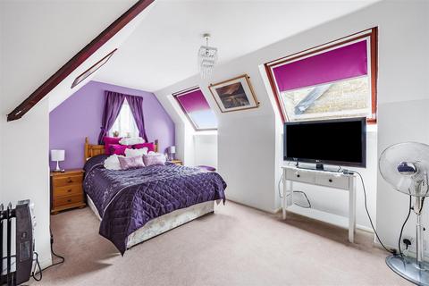 29 Westcroft Road, Carshalton, SM5 2TG