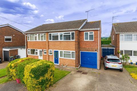 4 bedroom semi-detached house for sale, Warren Field, Epping