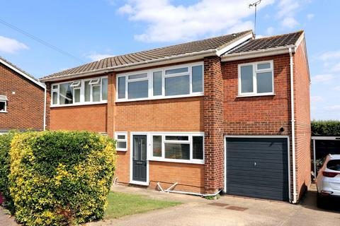 4 bedroom semi-detached house for sale, Warren Field, Epping