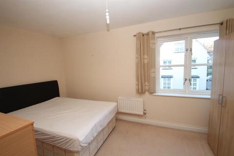 1 bedroom flat to rent, Blake House, Cottage Close, Harrow on the Hill