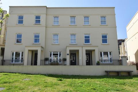 4 bedroom terraced house for sale, Archery Road, St Leonards-on-sea