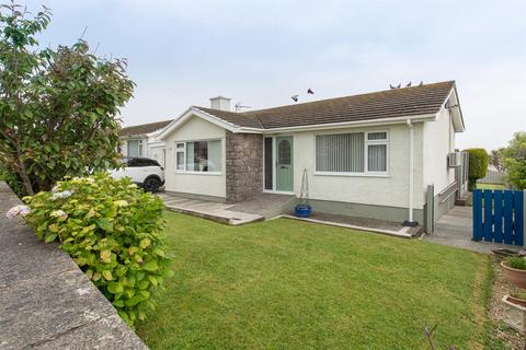 2 bedroom detached bungalow for sale, Lon Twrcelyn, Benllech, Tyn-Y-Gongl