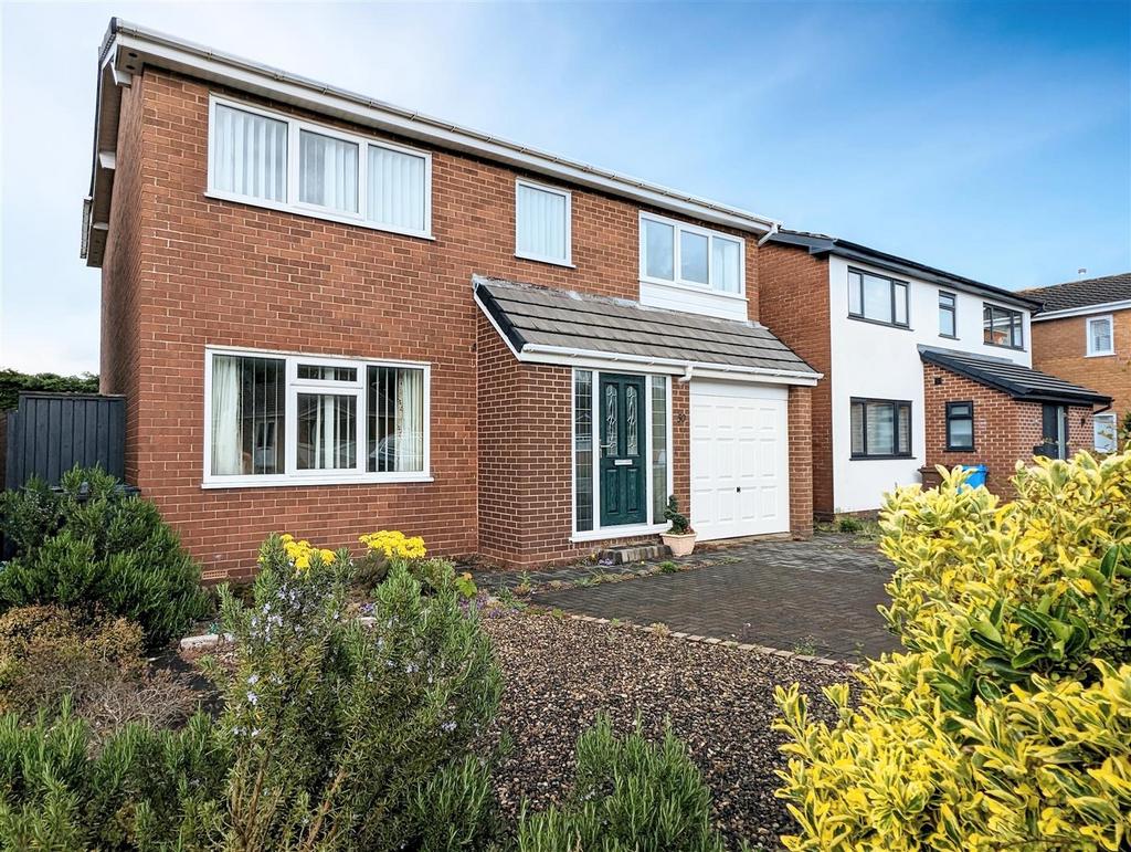 South Park, Lytham 4 bed detached house for sale £329,950