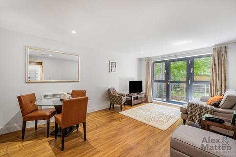 2 bedroom flat for sale, Spa Road, Bermondsey, SE16