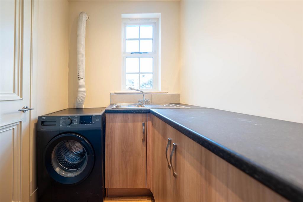 6 Croft Park-13.jpg