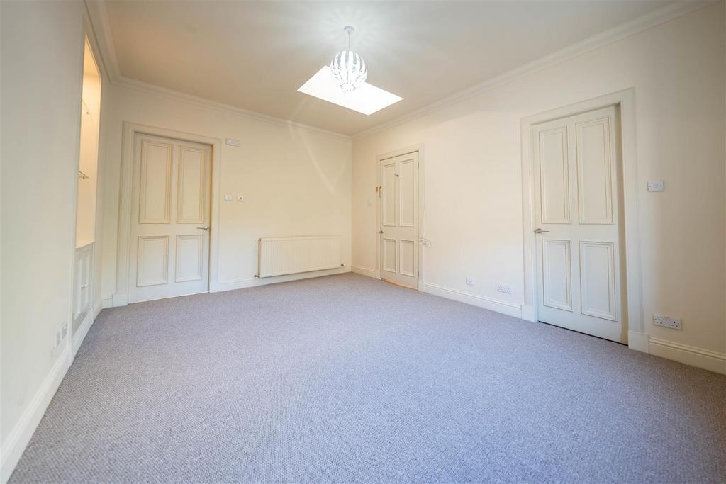 6 Croft Park-16.jpg