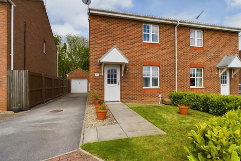 3 bedroom semi-detached house for sale, Farndale Road, Bridlington