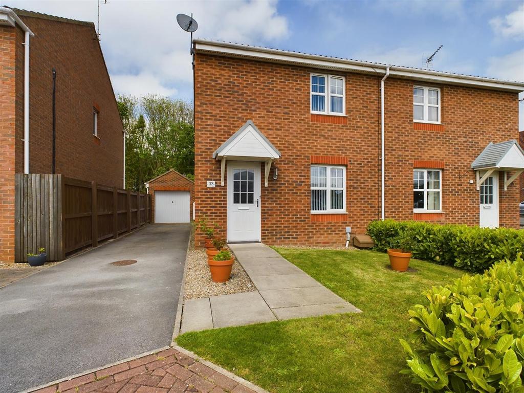 Farndale Road, Bridlington 3 bed semidetached house for sale £194,995