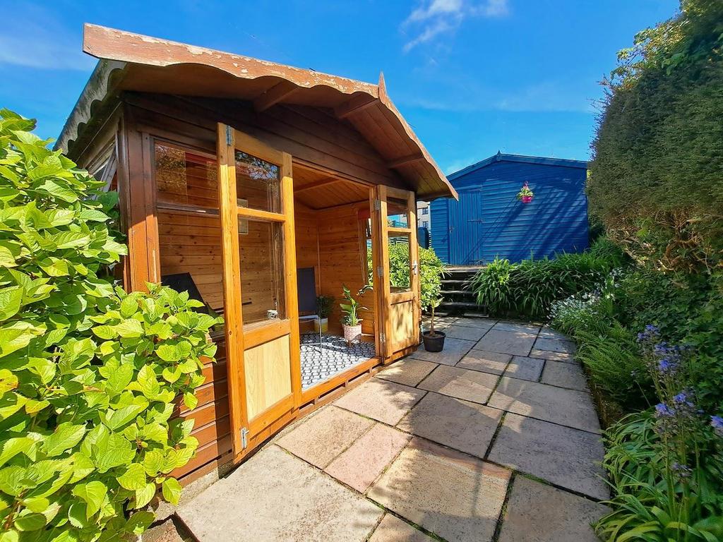 Garden, Garage &amp; Parking