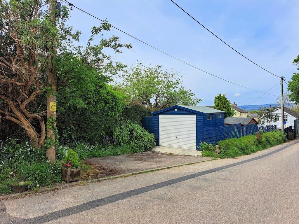 Garden, Garage &amp; Parking