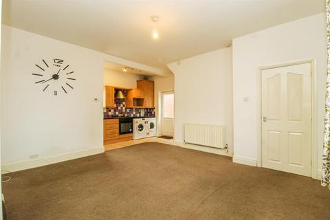 2 bedroom end of terrace house for sale, Westfield Street, Ossett WF5