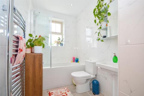 23 Fraser Way, Wakefield, WF1 2ZF