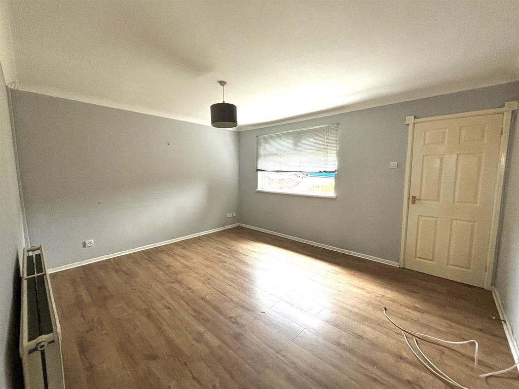 Lounge 2.jpg