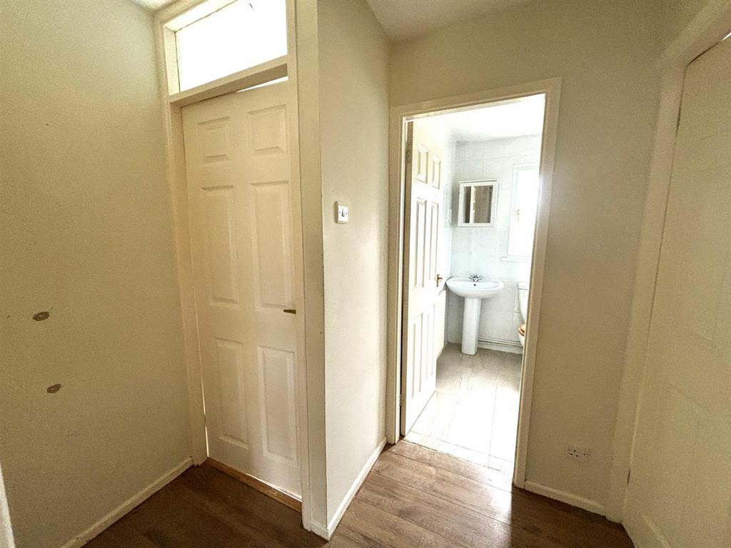 Hallway.jpg