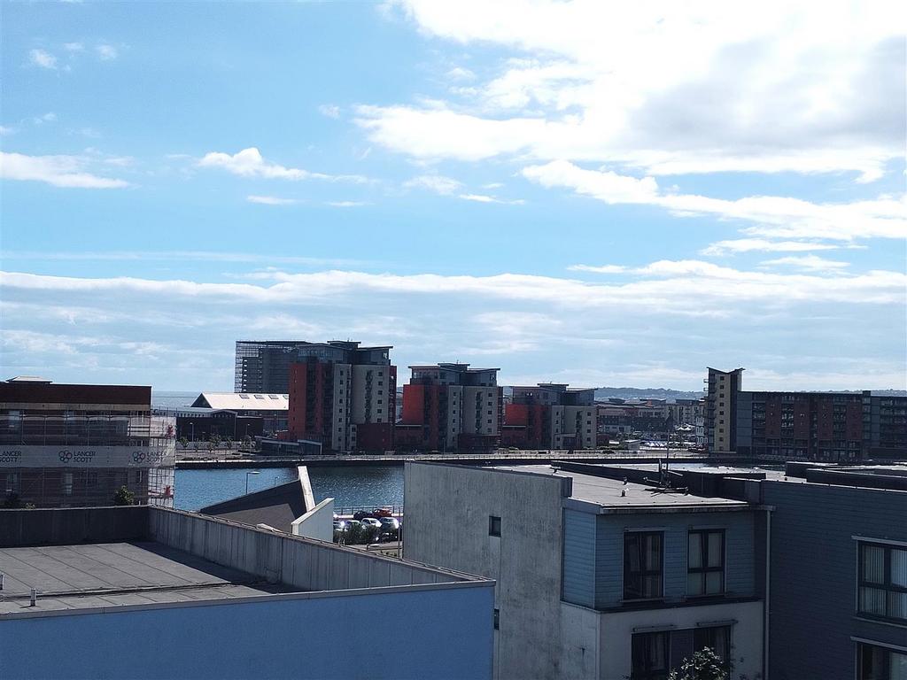 VIEW .jpg