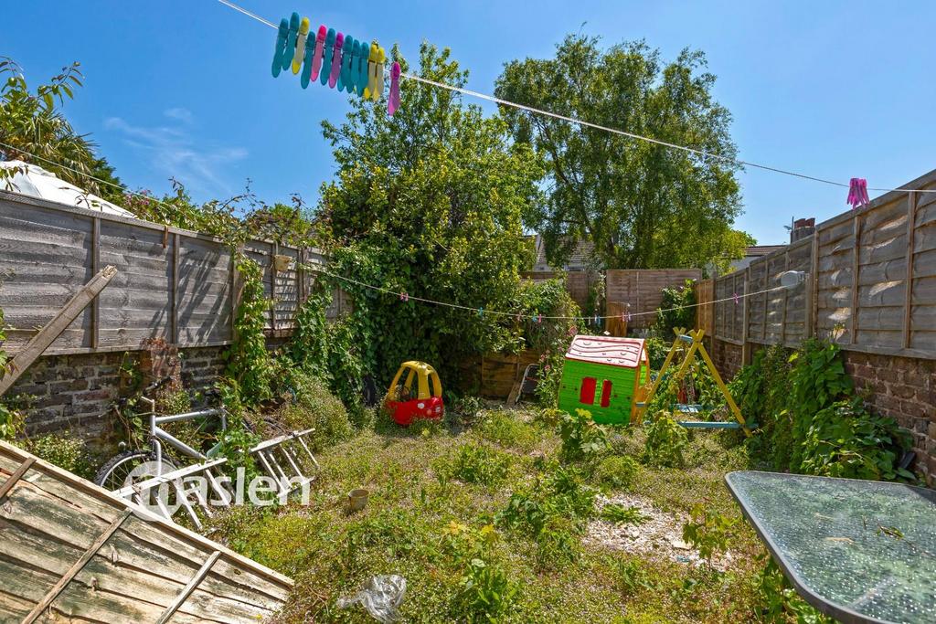 Rear Garden (1).JPG