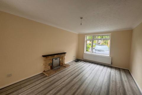 3 bedroom detached house to rent, Millbank, Ecton Brook, Northampton NN3