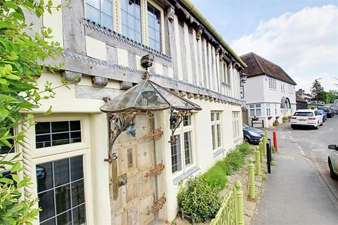 3 bedroom semi-detached house for sale, High Street, Bovingdon,