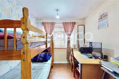 2 bedroom apartment for sale, The Paddocks, Wembley, HA9
