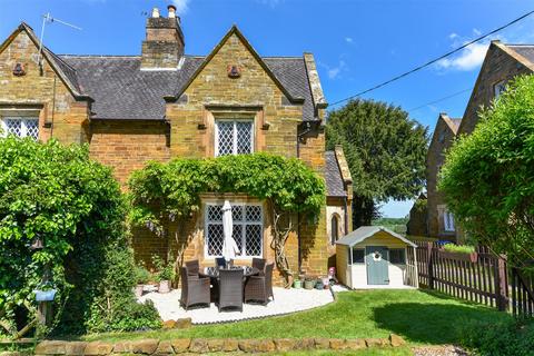 3 bedroom cottage for sale, Lower Harlestone, Northampton