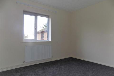 2 bedroom apartment to rent, St Peters Park Road, Broadstairs