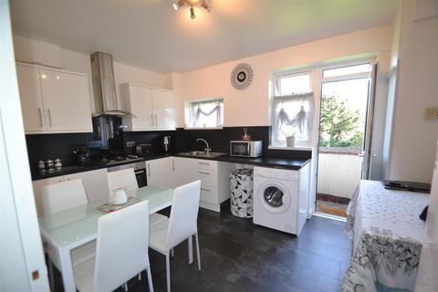 1 bedroom apartment for sale, Moore Crescent, Dagenham