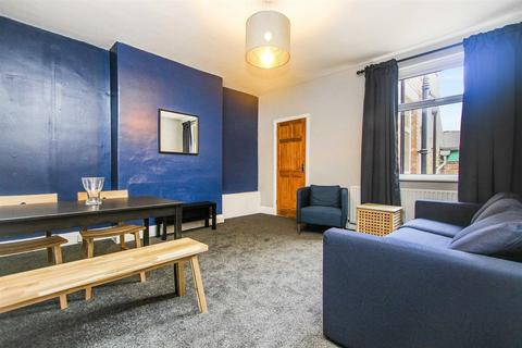 2 bedroom flat to rent, Rokeby Terrace, Heaton