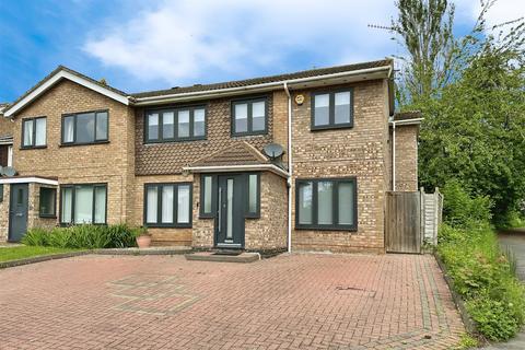4 bedroom semi-detached house for sale, Deansway, Warwick