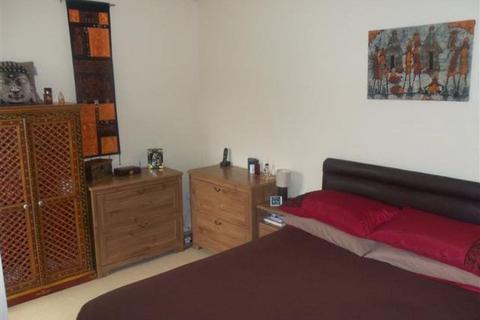 2 bedroom flat to rent, Carwood Road, Bramcote, NG9 3BW