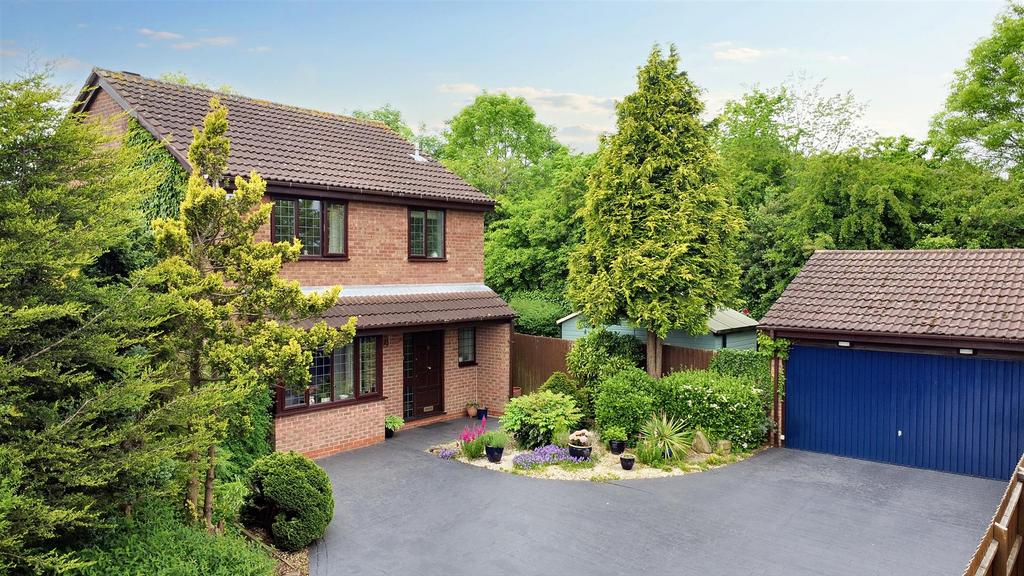 Harewood Close, Sandiacre 3 bed detached house for sale £399,995