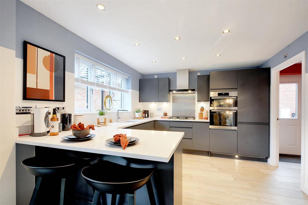 Kitchen 1.jpeg