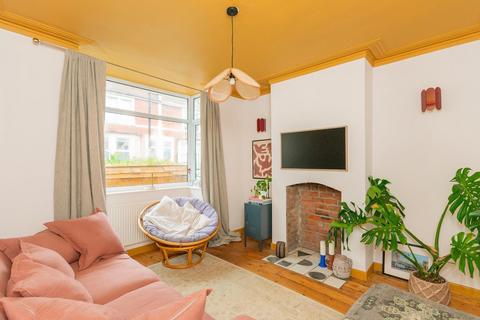 2 bedroom terraced house for sale, Oak Road, Horfield