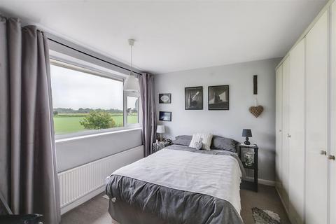 70 Lime Grove, Draycott, Derby, DE72 3NS