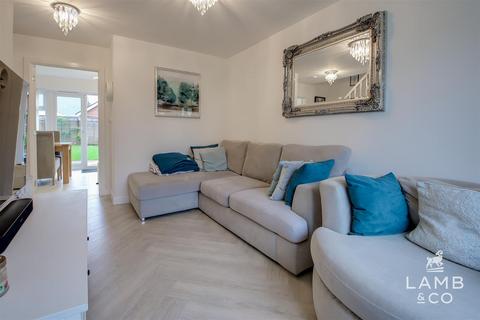3 Chaplin Drive, Thorpe-le-soken, Clacton-on-sea, CO16 0EY