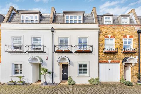 4 bedroom house to rent, Fielding Mews, London