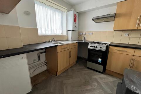 2 bedroom flat for sale, Gurney Close, Barking