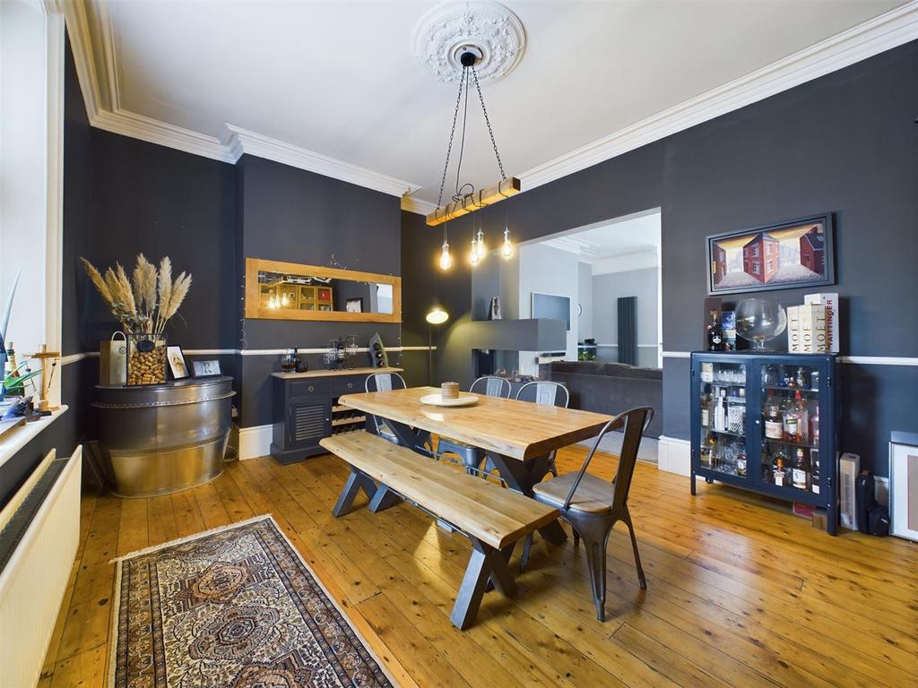 Dining Room 2.jpg