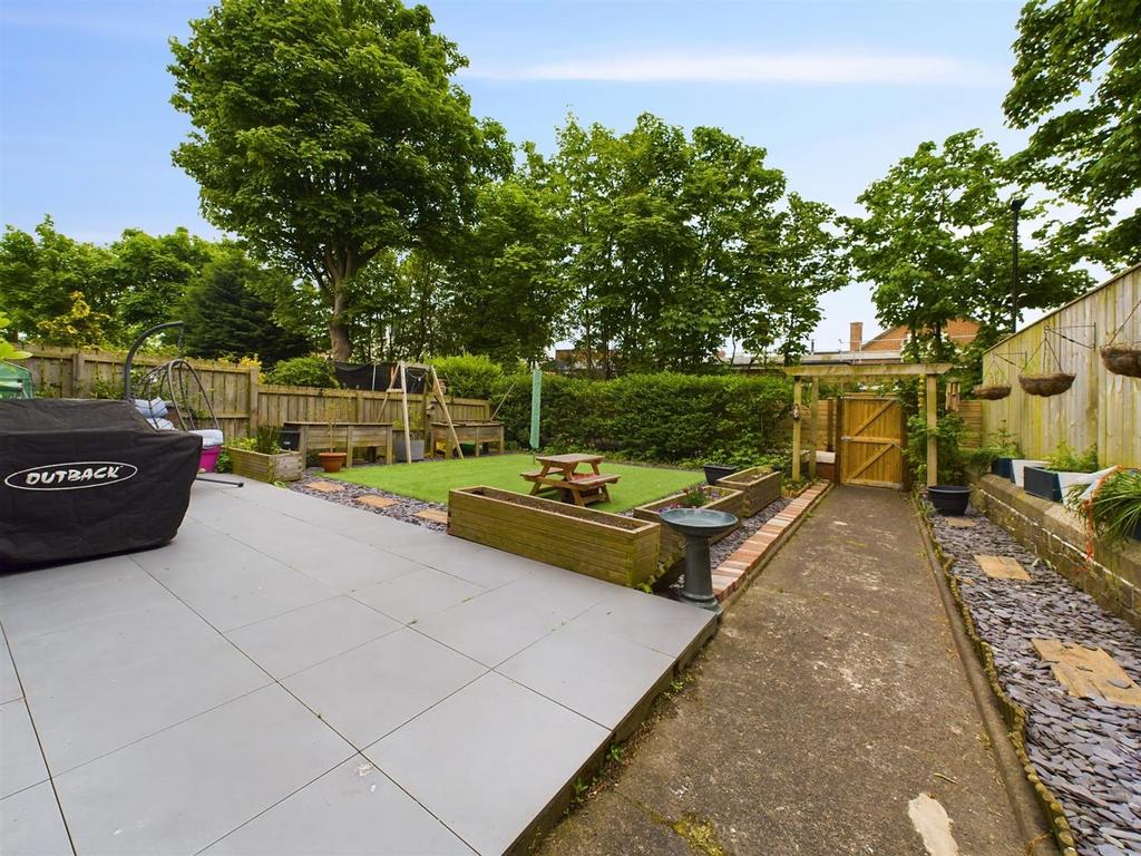Garden 2.jpg