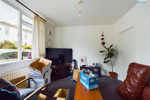 2 bedroom house to rent, North Gardens, Brighton, BN1 3LB