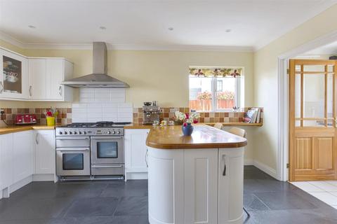 7 bedroom detached house for sale, Cae Seiri, Carmarthen