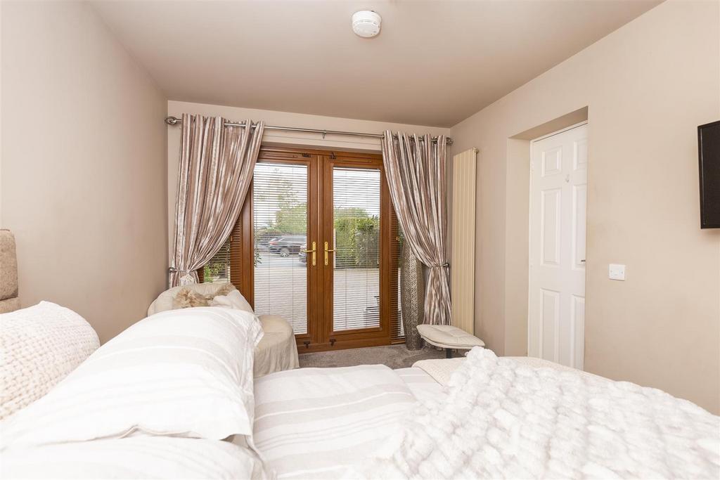 Bramleys Estate Agents - Dewsbury Road - Elland (1