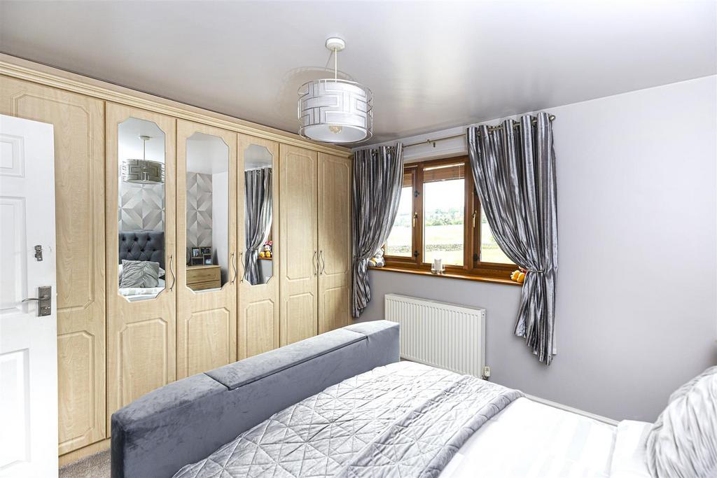 Bramleys Estate Agents - Dewsbury Road - Elland (4