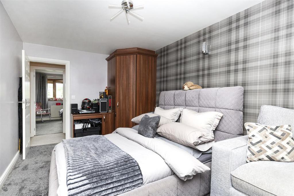 Bramleys Estate Agents - Dewsbury Road - Elland (3