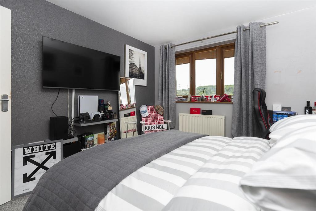 Bramleys Estate Agents - Dewsbury Road - Elland (3
