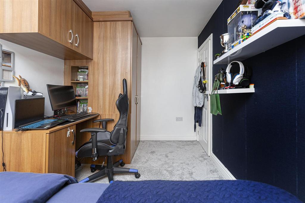 Bramleys Estate Agents - Dewsbury Road - Elland (4