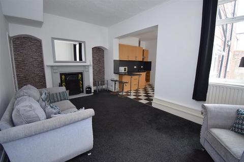 2 bedroom flat for sale, Richmond Road, South Shields